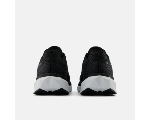 Чоловічі кросівки New Balance FuelCell Propel V5 MFCPRLB5