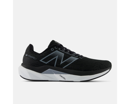 Чоловічі кросівки New Balance FuelCell Propel V5 MFCPRLB5