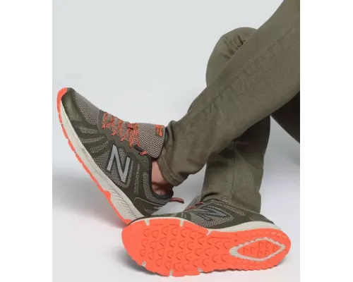 Чоловічі кросівки New Balance 590 MT590RG4