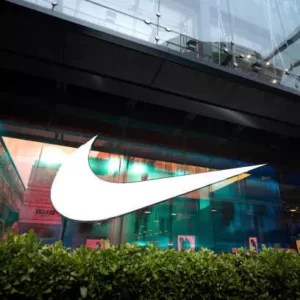Бренд бренду Nike